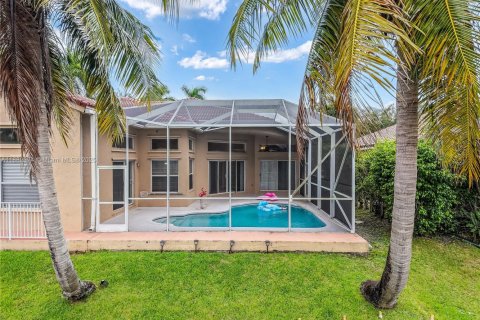 Villa ou maison à louer à Coral Springs, Floride: 4 chambres, 243.03 m2 № 1931386 - photo 5