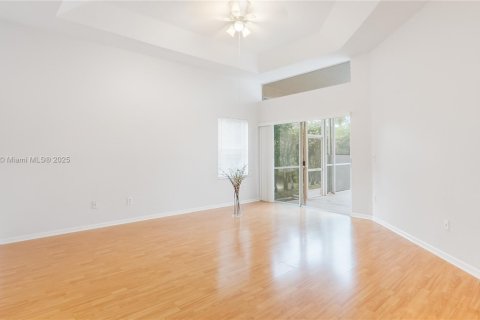 Villa ou maison à louer à Coral Springs, Floride: 4 chambres, 243.03 m2 № 1931386 - photo 16