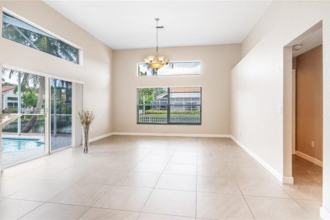 Villa ou maison à louer à Coral Springs, Floride: 4 chambres, 243.03 m2 № 1931386 - photo 14