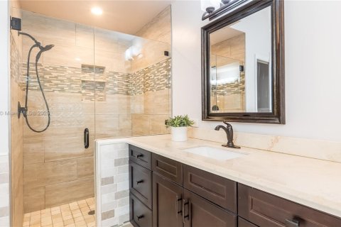 Villa ou maison à louer à Coral Springs, Floride: 4 chambres, 243.03 m2 № 1931386 - photo 21