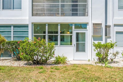Condominio en venta en Seminole, Florida, 1 dormitorio, 59.27 m2 № 1771945 - foto 30