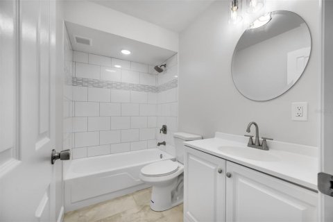 Condominio en venta en Seminole, Florida, 1 dormitorio, 59.27 m2 № 1771945 - foto 10