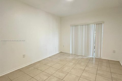 Touwnhouse à louer à Florida City, Floride: 3 chambres, 141.86 m2 № 1852438 - photo 11