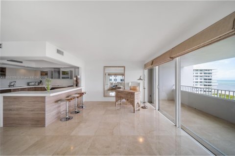 Condo in Key Biscayne, Florida, 3 bedrooms  № 1857350 - photo 11