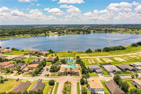 Casa en venta en Auburndale, Florida, 4 dormitorios, 289.2 m2 № 1805459 - foto 6
