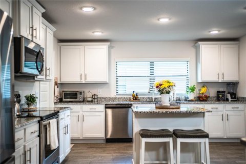 Casa en venta en Auburndale, Florida, 4 dormitorios, 289.2 m2 № 1805459 - foto 25