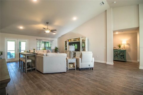 Casa en venta en Auburndale, Florida, 4 dormitorios, 289.2 m2 № 1805459 - foto 19