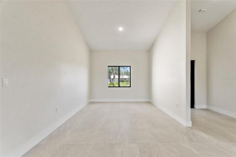 House in Indian lake estates, Florida 3 bedrooms, 167.69 sq.m. № 1718557 - photo 16