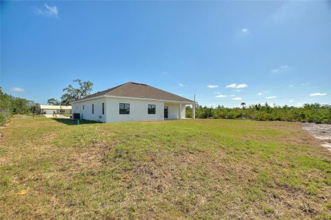 House in Indian lake estates, Florida 3 bedrooms, 167.69 sq.m. № 1718557 - photo 30