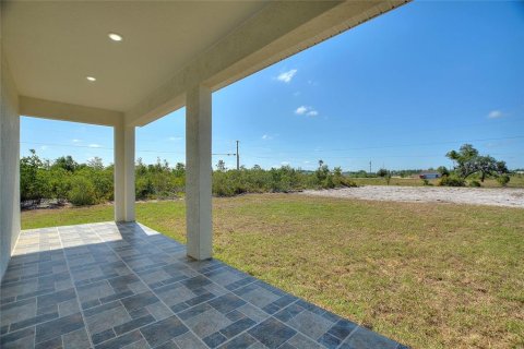 House in Indian lake estates, Florida 3 bedrooms, 167.69 sq.m. № 1718557 - photo 22
