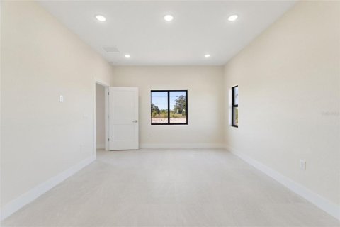 House in Indian lake estates, Florida 3 bedrooms, 167.69 sq.m. № 1718557 - photo 12