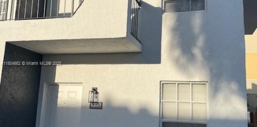 Condominio en Miami, Florida, 2 dormitorios № 1727600