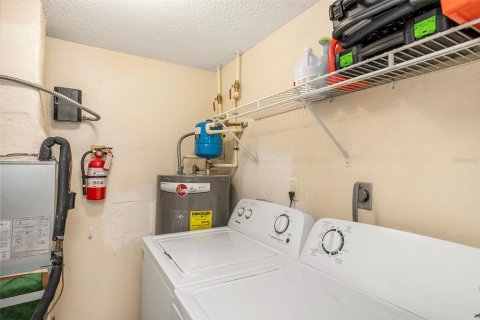 Condo in Tampa, Florida, 2 bedrooms  № 1521626 - photo 21