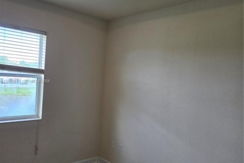 Copropriété à louer à Homestead, Floride: 3 chambres, 123.1 m2 № 2390218 - photo 12