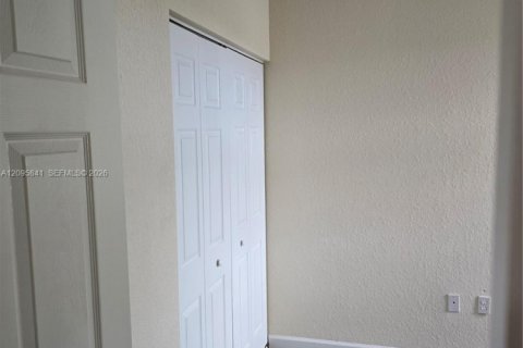 Copropriété à louer à Homestead, Floride: 3 chambres, 123.1 m2 № 2390218 - photo 14