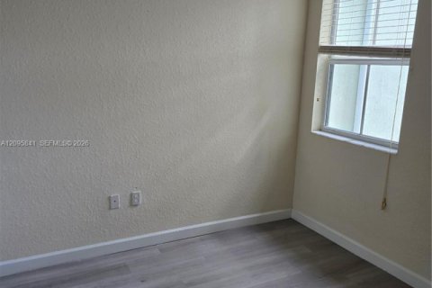Copropriété à louer à Homestead, Floride: 3 chambres, 123.1 m2 № 2390218 - photo 16