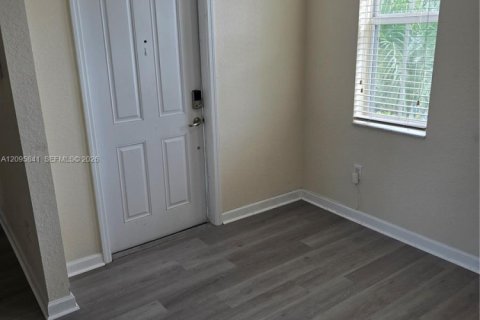 Copropriété à louer à Homestead, Floride: 3 chambres, 123.1 m2 № 2390218 - photo 17
