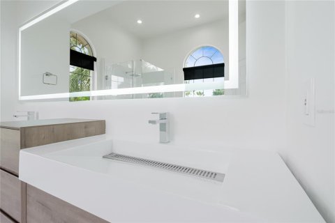 House in Palm Coast, Florida 4 bedrooms, 280.1 sq.m. № 1911934 - photo 17