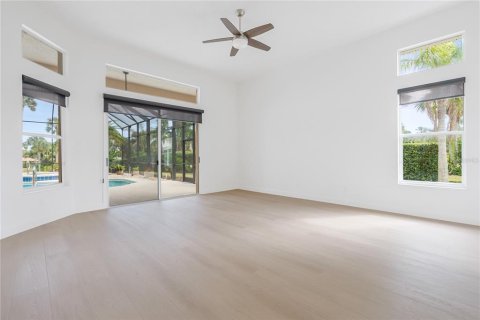 House in Palm Coast, Florida 4 bedrooms, 280.1 sq.m. № 1911934 - photo 11