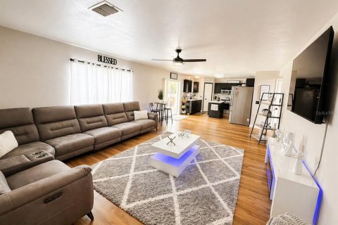 Villa ou maison à vendre à Spring Hill, Floride: 3 chambres, 217.76 m2 № 2115450 - photo 5