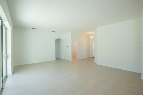 Casa en venta en Palm Coast, Florida, 3 dormitorios, 167.22 m2 № 2148794 - foto 5