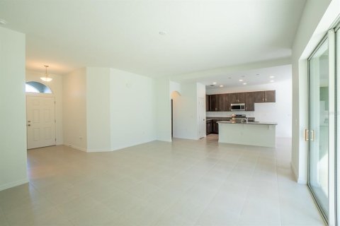 Casa en venta en Palm Coast, Florida, 3 dormitorios, 167.22 m2 № 2148794 - foto 9