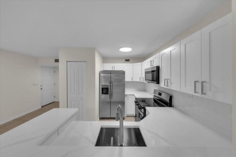Copropriété à vendre à Tampa, Floride: 1 chambre, 78.6 m2 № 1919606 - photo 24