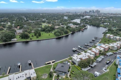 Copropriété à vendre à Tampa, Floride: 1 chambre, 78.6 m2 № 1919606 - photo 1