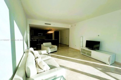 Copropriété à louer à Miami, Floride: 2 chambres, 112.23 m2 № 1997965 - photo 3