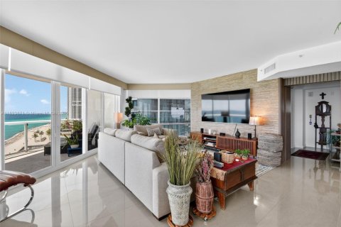 Copropriété à vendre à Sunny Isles Beach, Floride: 3 chambres, 205.31 m2 № 1978474 - photo 5