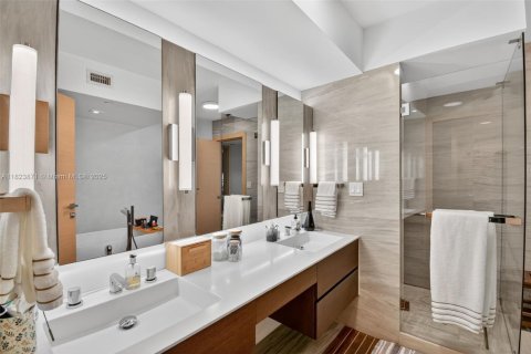 Copropriété à vendre à Sunny Isles Beach, Floride: 3 chambres, 205.31 m2 № 1978474 - photo 18