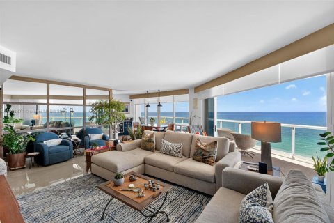 Copropriété à vendre à Sunny Isles Beach, Floride: 3 chambres, 205.31 m2 № 1978474 - photo 2