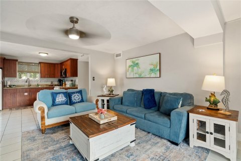 Casa en venta en Key Largo, Florida, 4 dormitorios, 159.42 m2 № 1998024 - foto 15