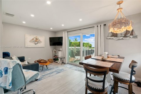 Casa en venta en Key Largo, Florida, 4 dormitorios, 159.42 m2 № 1998024 - foto 25