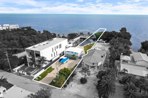 Casa en venta en Key Largo, Florida, 4 dormitorios, 159.42 m2 № 1998024 - foto 2