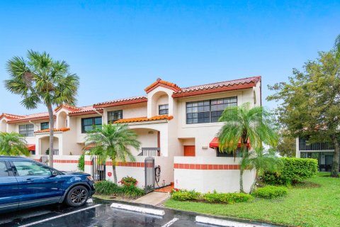 Condominio en Deerfield Beach, Florida, 3 dormitorios  № 2146391