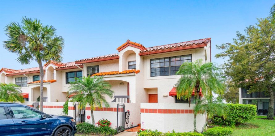 Condominio en Deerfield Beach, Florida, 3 dormitorios  № 2146391