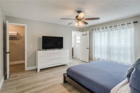 Casa en venta en Kissimmee, Florida, 4 dormitorios, 171.31 m2 № 2234254 - foto 14