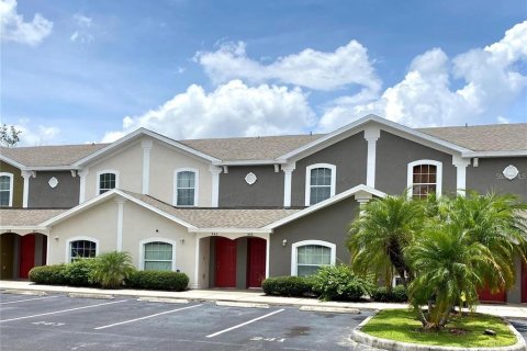 Townhouse in Kissimmee, Florida 3 bedrooms, 108.88 sq.m. № 1832808 - photo 2