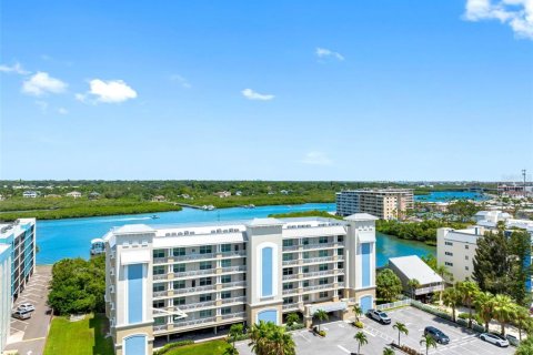 Condominio en venta en Indian Shores, Florida, 3 dormitorios, 144.93 m2 № 2275616 - foto 2