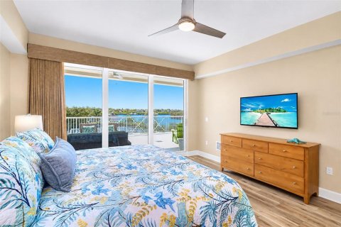 Condominio en venta en Indian Shores, Florida, 3 dormitorios, 144.93 m2 № 2275616 - foto 25