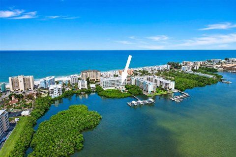 Condominio en venta en Indian Shores, Florida, 3 dormitorios, 144.93 m2 № 2275616 - foto 13