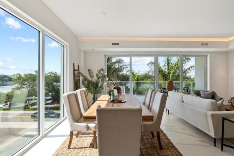Condo in Clearwater, Florida, 3 bedrooms № 2095650 - photo 9
