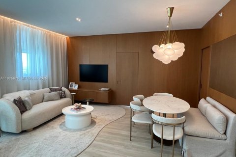 Снять в аренду кондоминиум в Майами, Флорида 3 спальни, 140.56м2, № 1985893 - фото 9