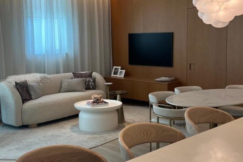 Снять в аренду кондоминиум в Майами, Флорида 3 спальни, 140.56м2, № 1985893 - фото 10