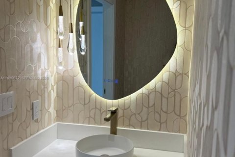 Снять в аренду кондоминиум в Майами, Флорида 3 спальни, 140.56м2, № 1985893 - фото 24