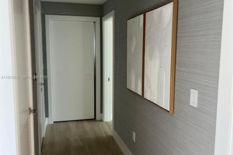 Снять в аренду кондоминиум в Майами, Флорида 3 спальни, 140.56м2, № 1985893 - фото 23