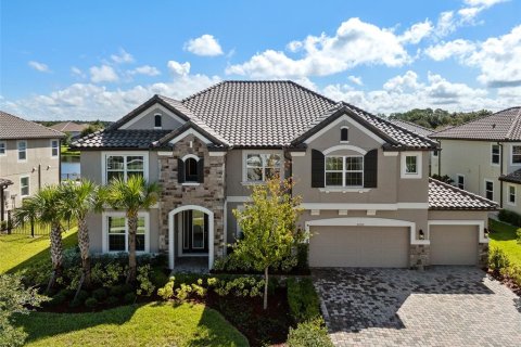 House in Wesley Chapel, Florida 7 bedrooms, 506.5 sq.m. № 1758159 - photo 1