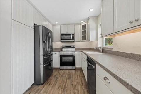 Villa ou maison à vendre à Bradenton, Floride: 2 chambres, 76.09 m2 № 1629003 - photo 7