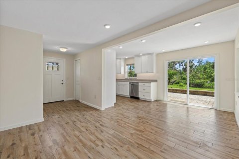 Villa ou maison à vendre à Bradenton, Floride: 2 chambres, 76.09 m2 № 1629003 - photo 4